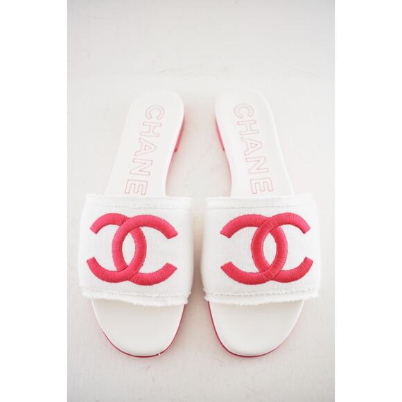 Chanel 24C White Fuchsia Pink CC Logo Fabric Knit Mule Slide Slip On Sandal 40 - Picture 10 of 15